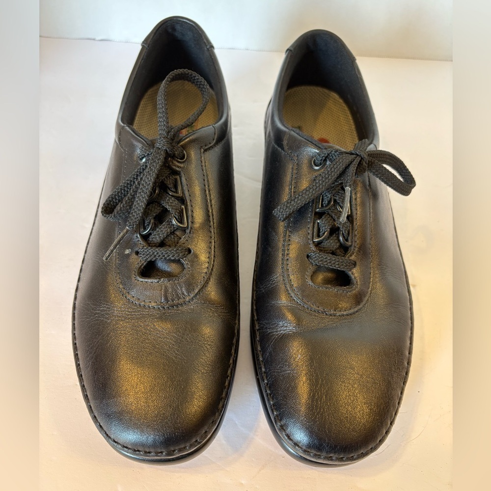 SAS black athletic lace up sneakers shoes size 8.5 M